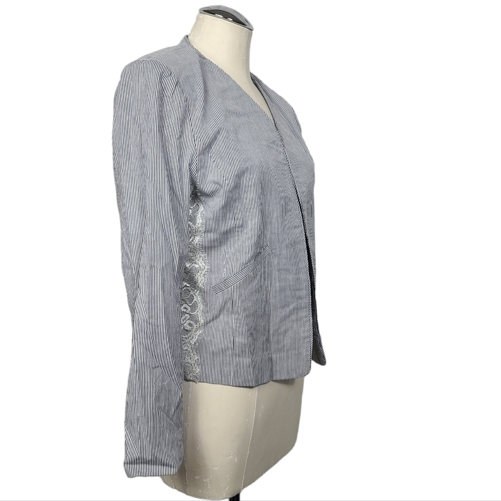 Isaac Mizrahi Blue White Pinstripe Open Blazer 8 - Picture 3 of 10